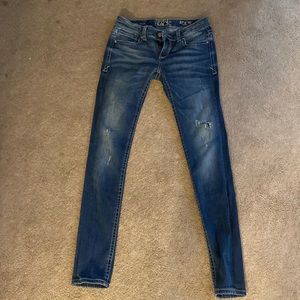 Buckle Black Skinny’s